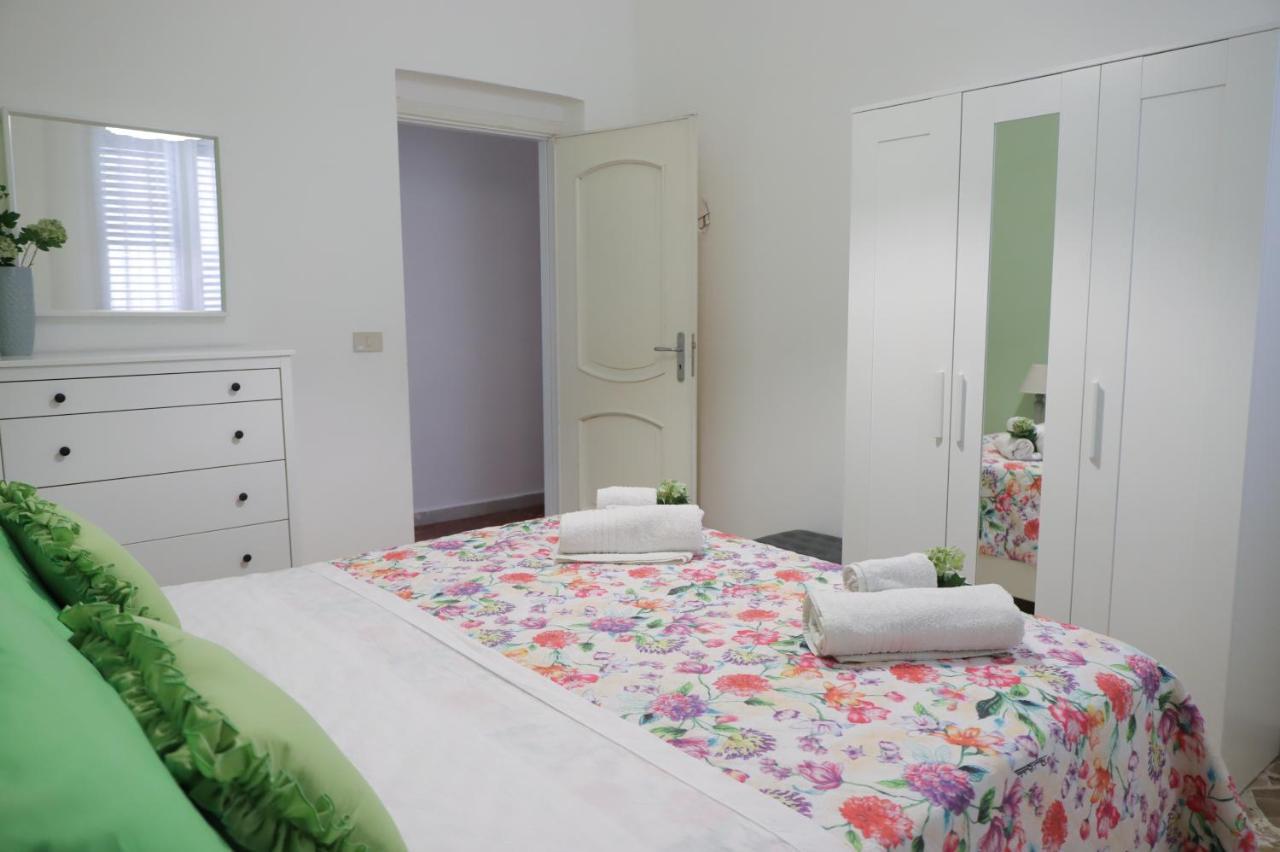 Holiday home Casa Costanzo *